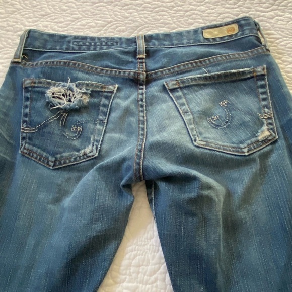 AG Adriano Goldschmied Distressed Ankle Cropped Jeans​ Size 26R - Picture 11 of 16